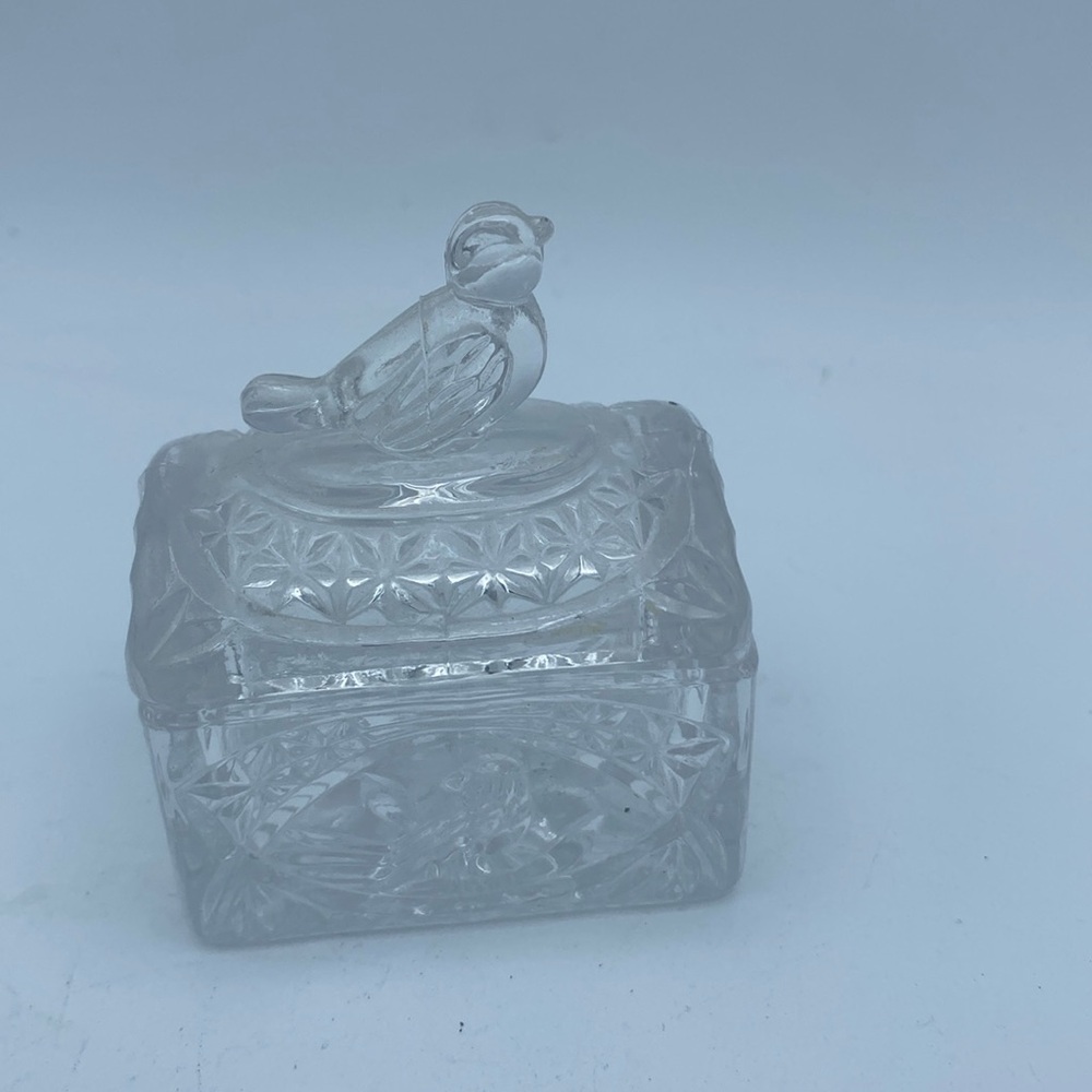 VTG bird cut glass lidded trinket box 2.25x3”
